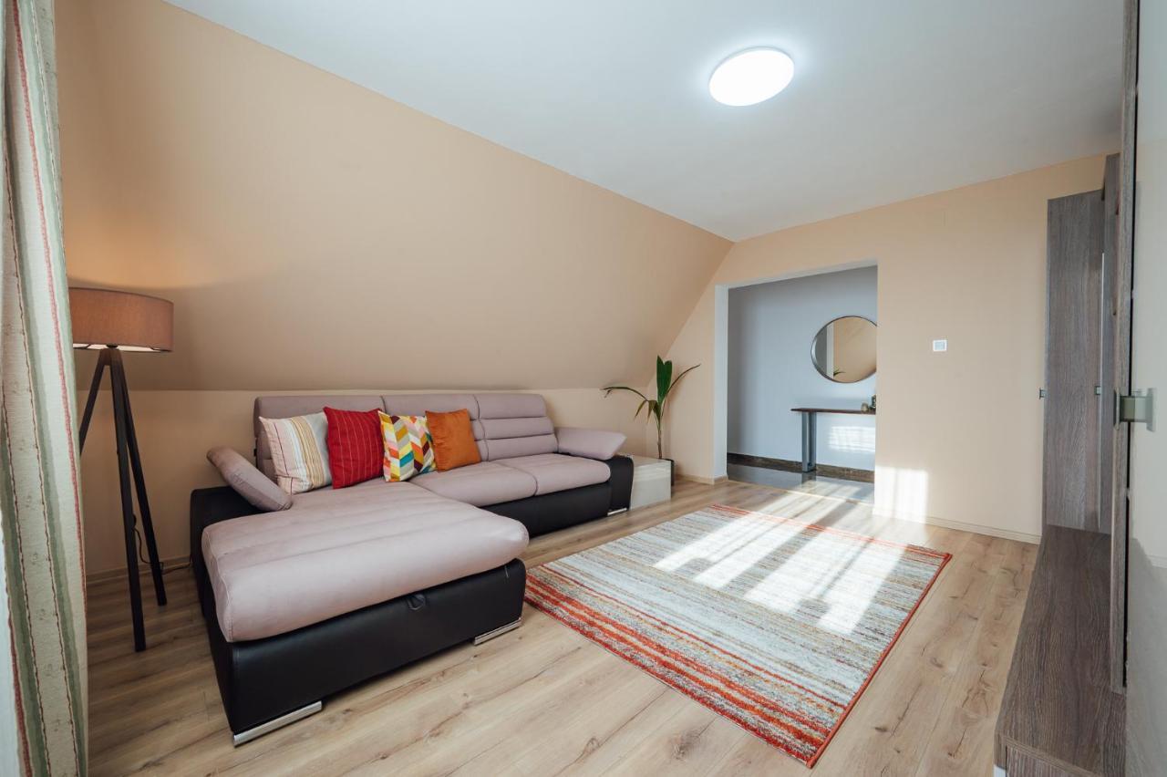 Apartamento Skarabeus Odorheiu Secuiesc Exterior foto